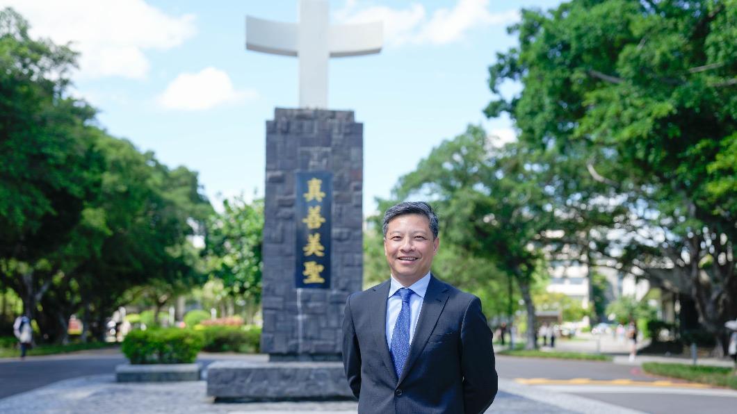 輔仁大學新校長接任　藍易振擬5大發展「推校園國際化」