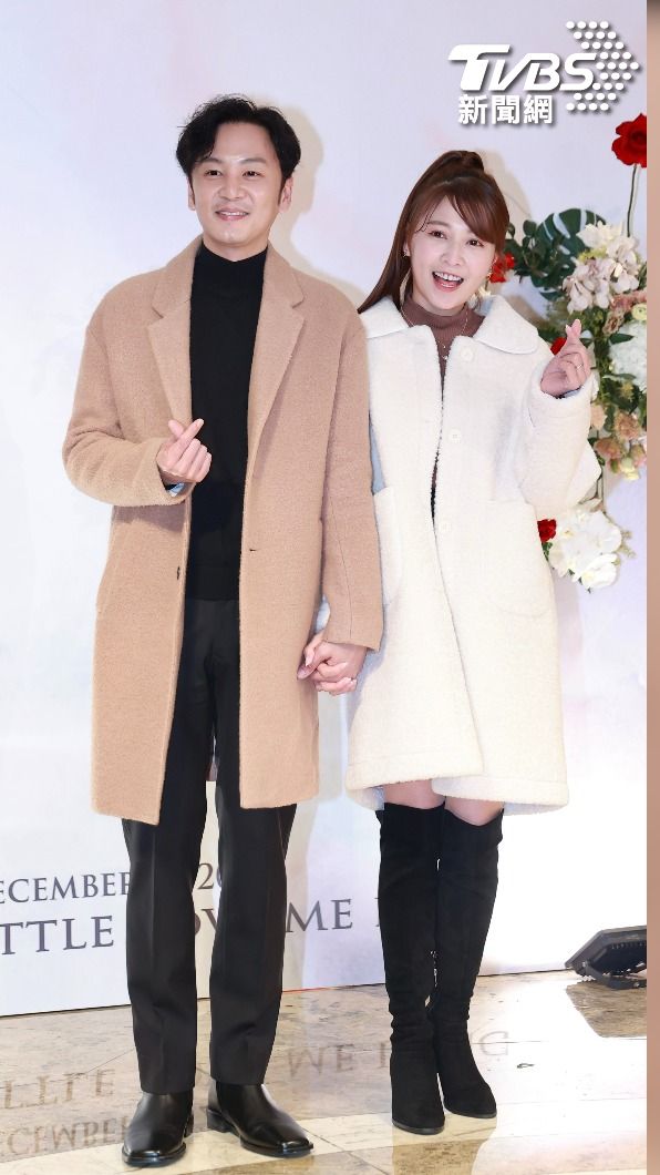 張書偉和謝京穎本月18日登記結婚。（圖／黃城碩攝）