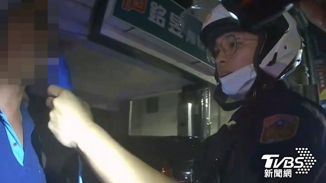男子經酒測後確認酒測值明顯超標，觸犯公共危險罪。（圖／TVBS）