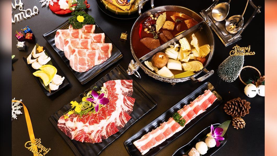 問鼎火鍋雙人安格斯套餐。(圖/問鼎提供)