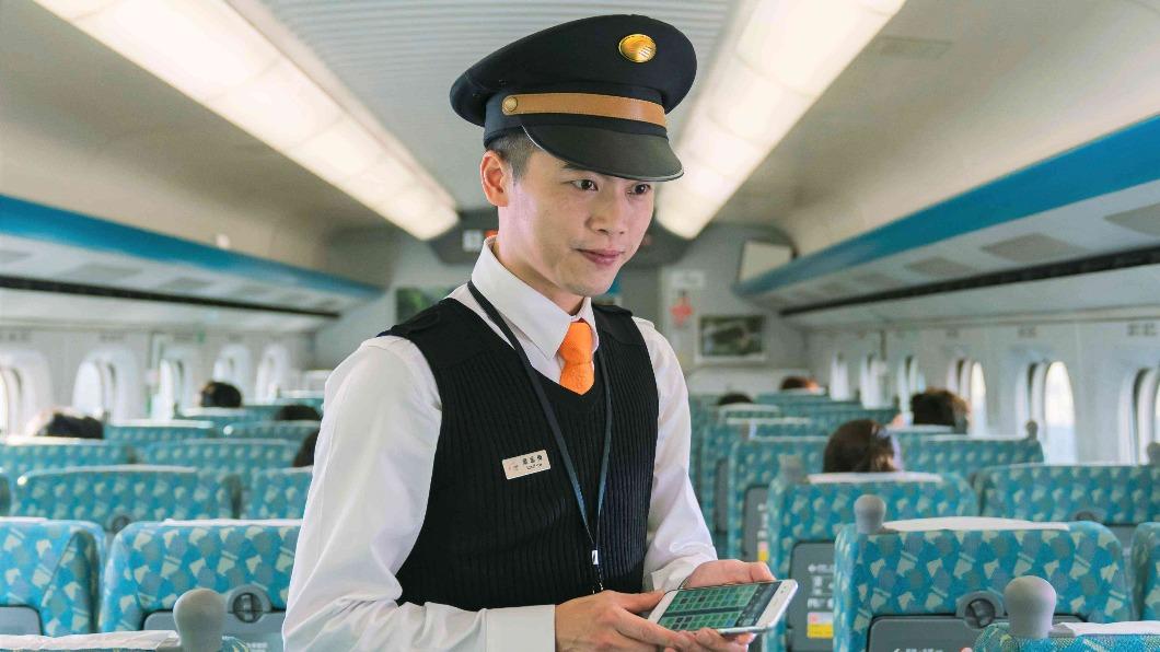 持定期票或回數票旅客國定假日期間,維持開放搭乘自由座,並且延長七天效期。(圖/TVBS資料畫面)