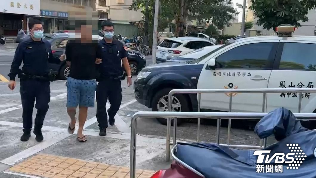 警方除了依通緝犯將鐘男逮捕歸案外,亦依涉嫌偽造文書移送偵辦。(圖/TVBS)