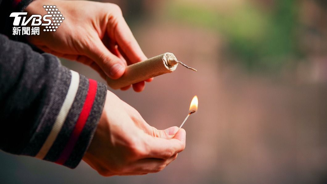 越南國中生網路自學「DIY鞭炮」!竟賣給同學 違法全被抓