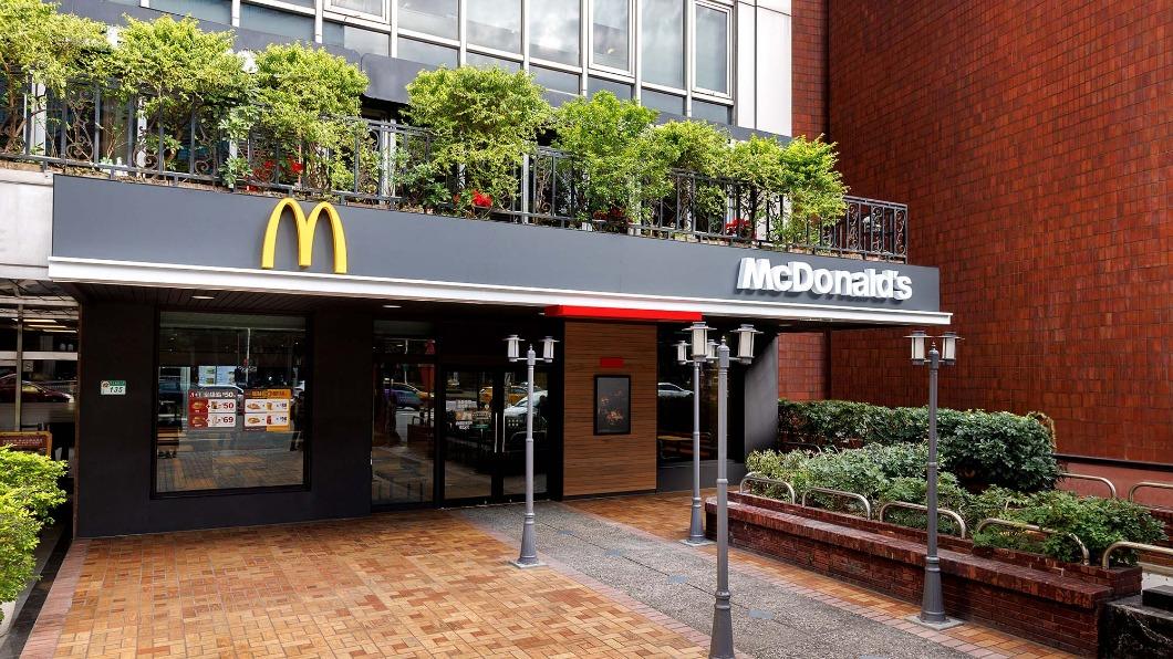 台灣第一家、店號001台北民生餐廳改裝。(圖/業者提供)