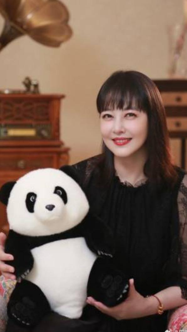 周海媚死於心臟病。（圖／翻攝自周海媚工作室微博）