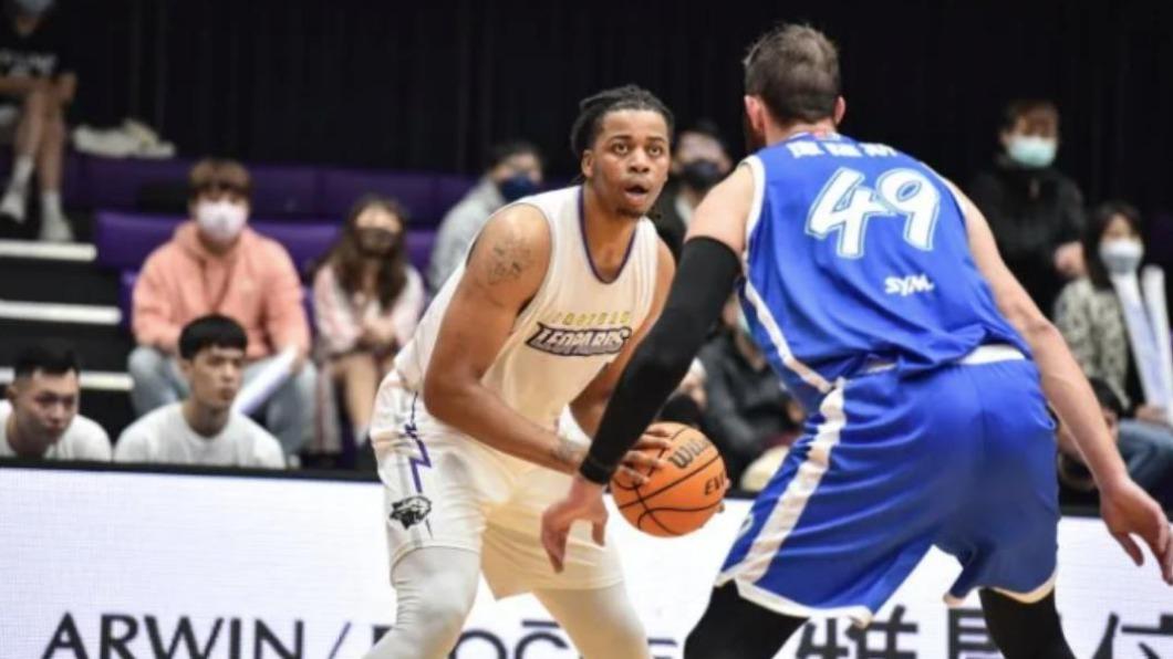 戴維斯(Deyonta Davis)過去效力雲豹繳出亮眼成績。(圖/雲豹球團提供)