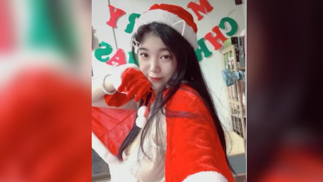 陳愷寧性感身材曲線全都露。(圖/翻攝陳愷寧臉書)