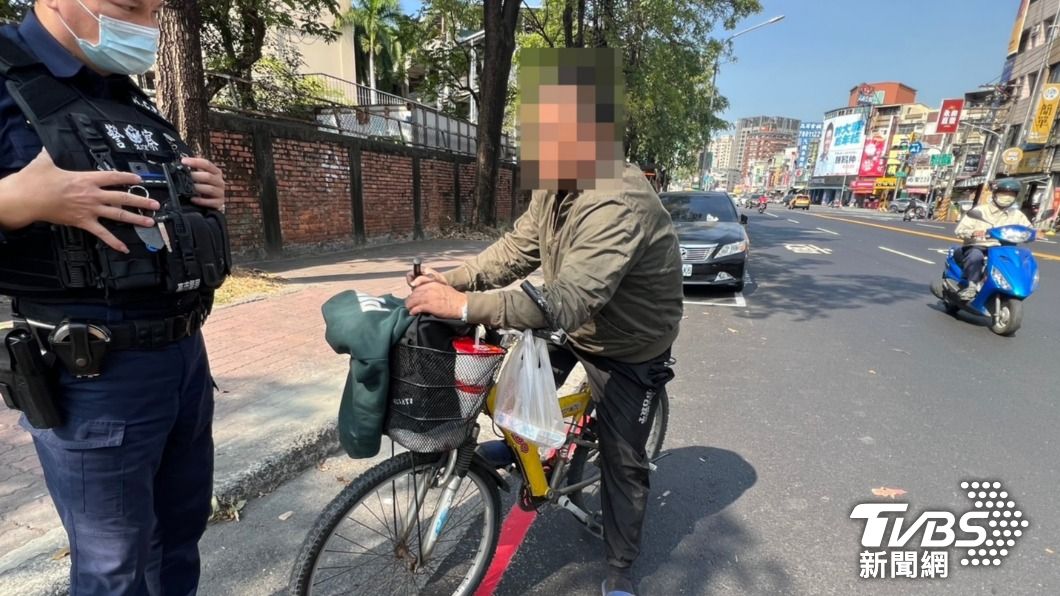 學生書包遭竊尋回　急翻包先找的不是錢「筆記和考卷還在不在」
