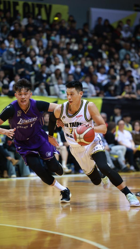 新莊體育館今天湧入5,853人進場。(圖/新北國王提供)