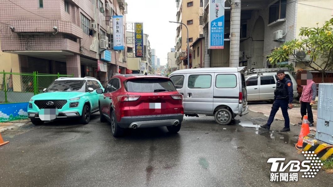 全案只有車損無人受傷，並未有肢體衝突。（圖／TVBS）