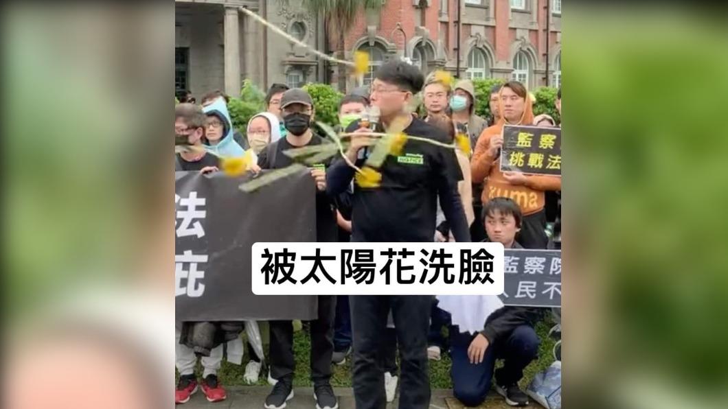 黃國昌挨太陽花砸!惹館長爆氣 基進再下「挑戰書」:對手任挑