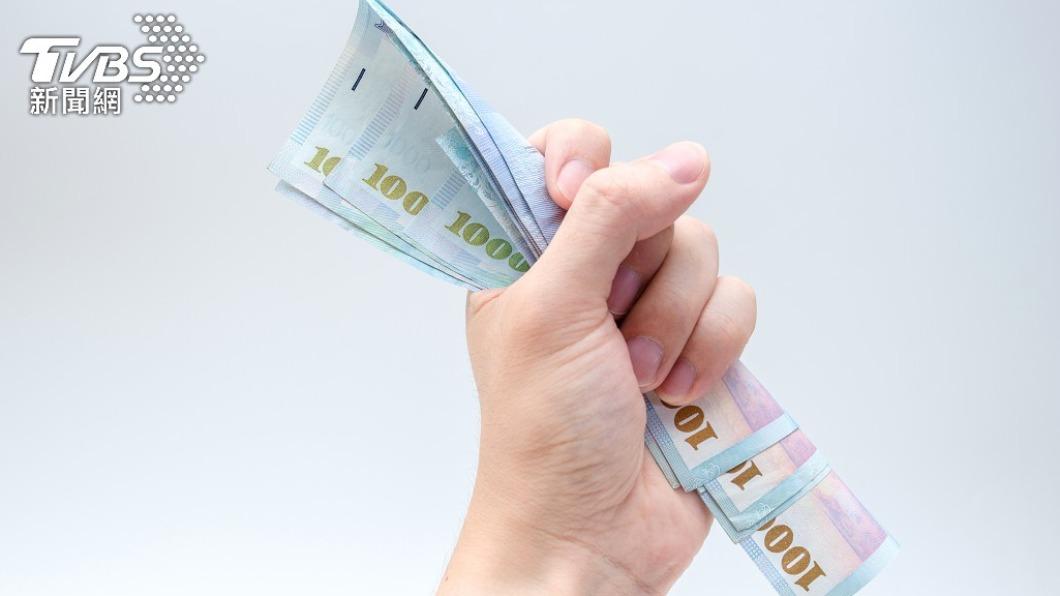 19歲男「月賺94K」身兼3職 過來人嘆:拿錢換命