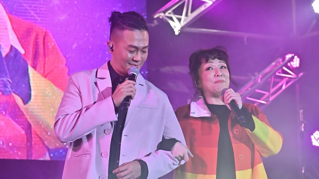恭喜!林俊逸才剛離婚 突「求婚趙詠華」復合畫面曝光了