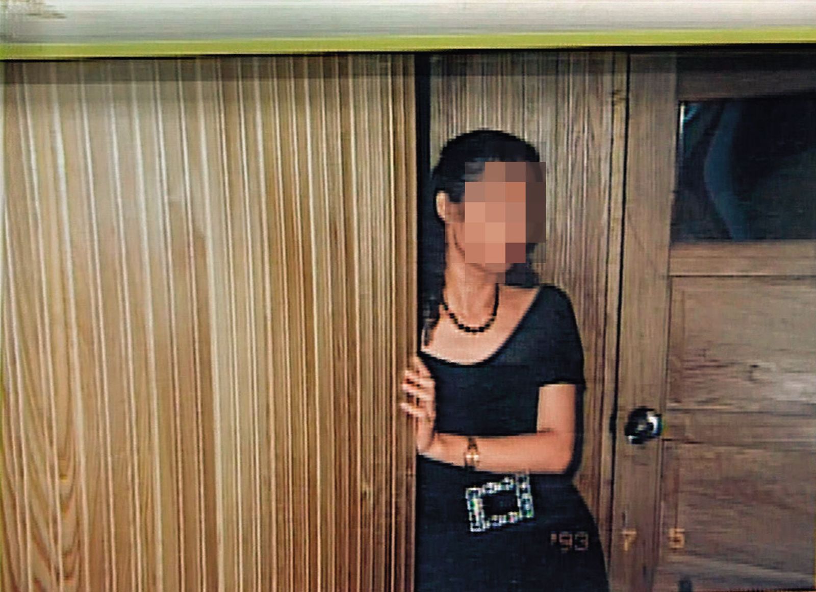 葉原宏殺害王女(圖)後,將她身上的衣服脫下,轉送女友。(翻攝畫面)
