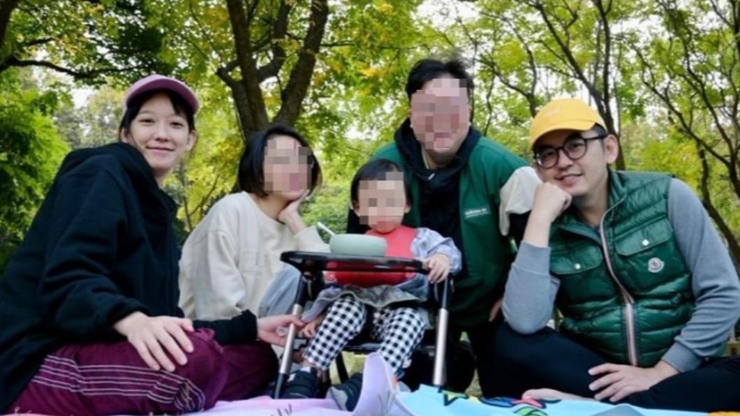 黃子佼元旦「久違露臉」!招牌微笑入鏡 孟耿如暖送祝福