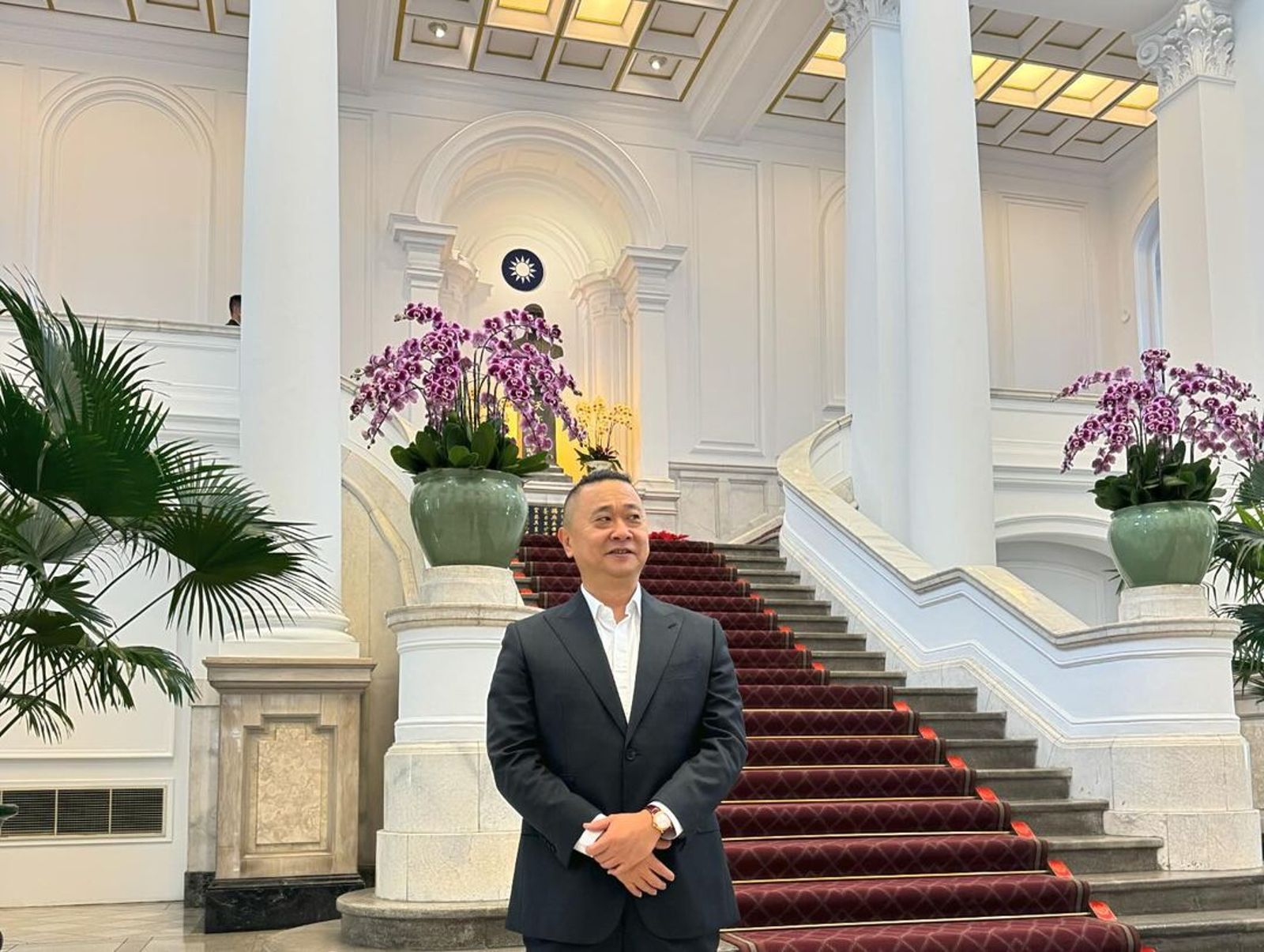 邰智源現身總統府。(圖/翻攝自邰智源IG)