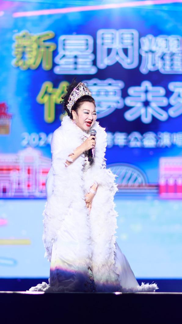 白冰冰日前登台演出。(圖/中視提供)