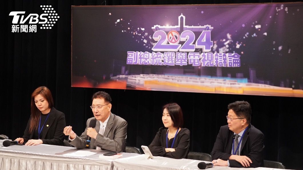 電視辯論會後,趙少康現身受訪。(圖/潘建樺攝)