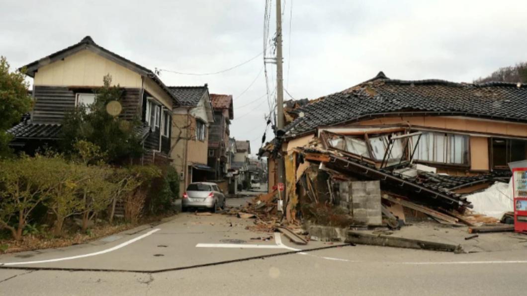 日本能登地區發生7.6強震後,當地許多房屋皆因此受損。(圖/翻攝自「@shingen1001」X)