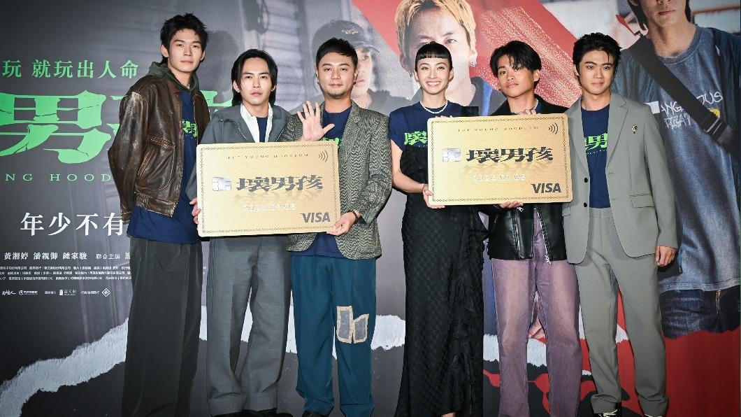 左起黃聖球、巫建和、導演 游智涵、黃湘婷、鍾家駿、潘親御,出席《壞男孩》首映記者會。(圖/好勁影業有限公司提供)