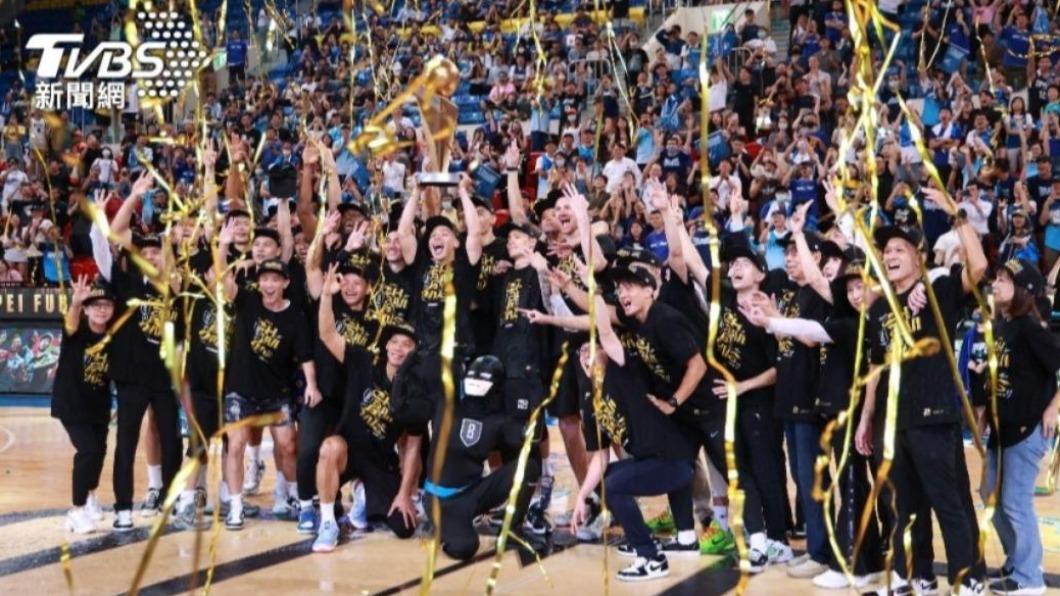 富邦締造三連霸王朝，今天釋出兩名洋將。（圖／黃城碩攝）