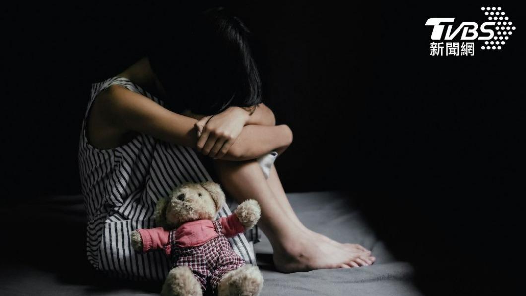 國小女童「穿網襪秀身材」　老師輔導意外揪出檳榔攤老闆獸行