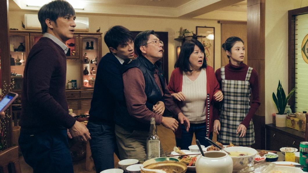 左起馬志翔、林哲熹、洪都拉斯、苗可麗、詹子萱。(圖/Netflix提供)