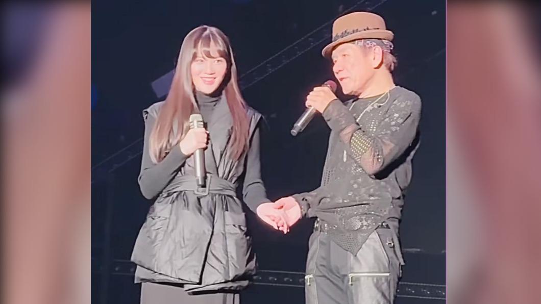 趙傳（右）先前演唱會邀女兒擔任嘉賓，讓粉絲驚喜不已。（圖／翻攝自趙傳IG）
