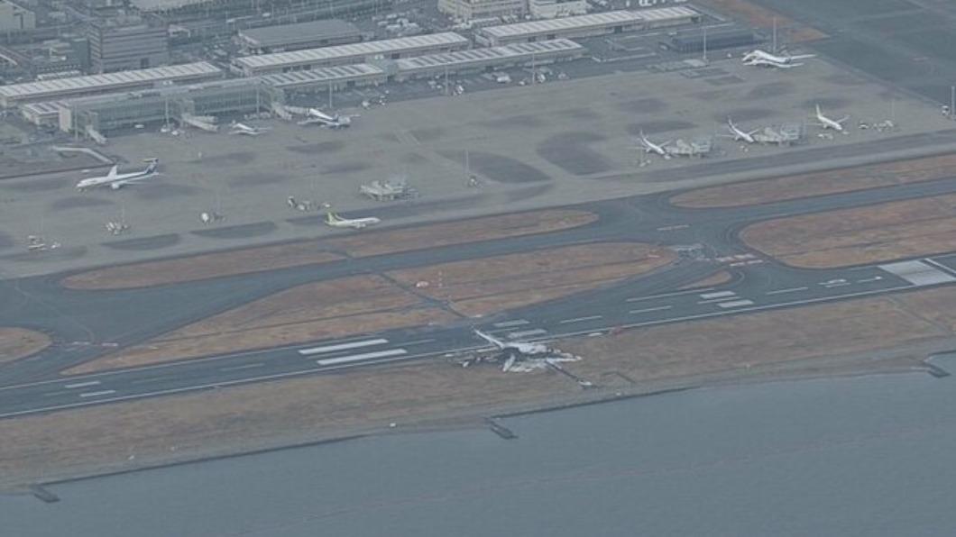 發生事故的羽田機場C跑道將在8日重新開放。(圖/翻攝自TBS News)