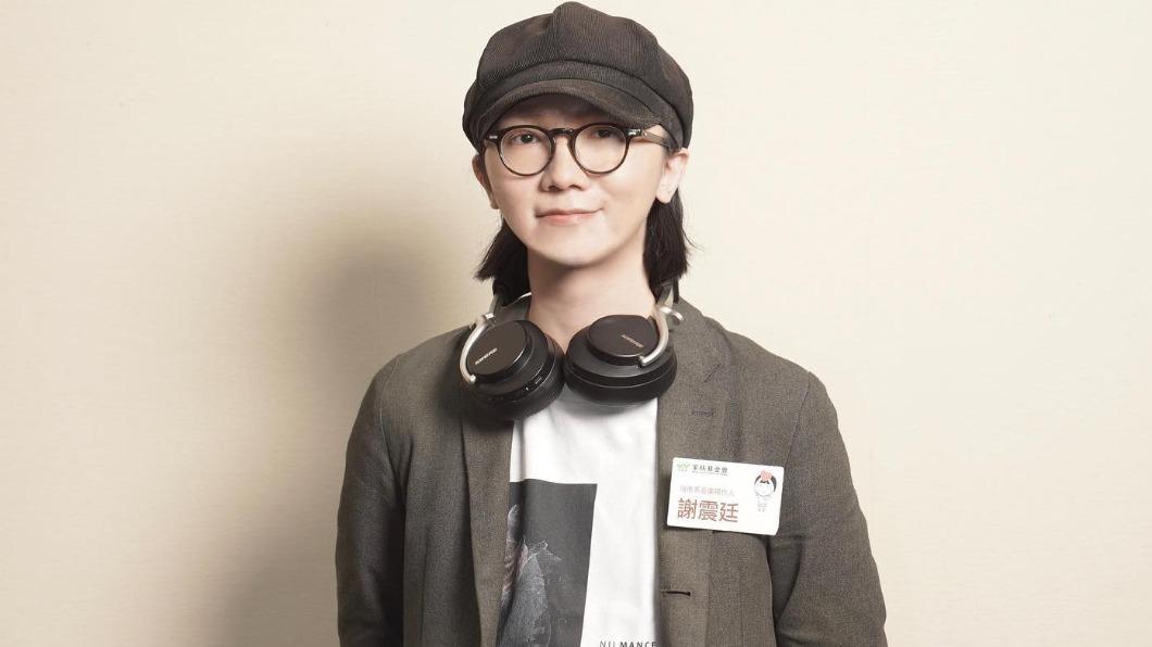 驚！男子持刀刺殺前女友遭壓制！　竟是30歲金曲新人王