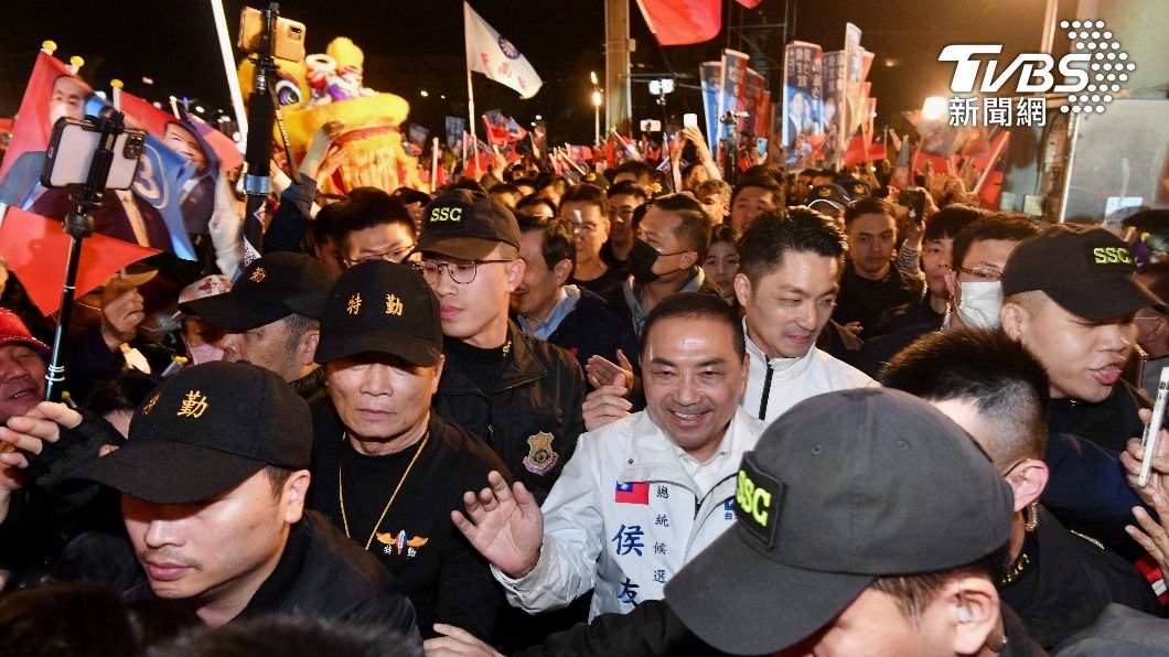 國民黨正副總統候選人侯友宜、趙少康今（5）日到台南造勢。（圖／胡瑞麒攝）