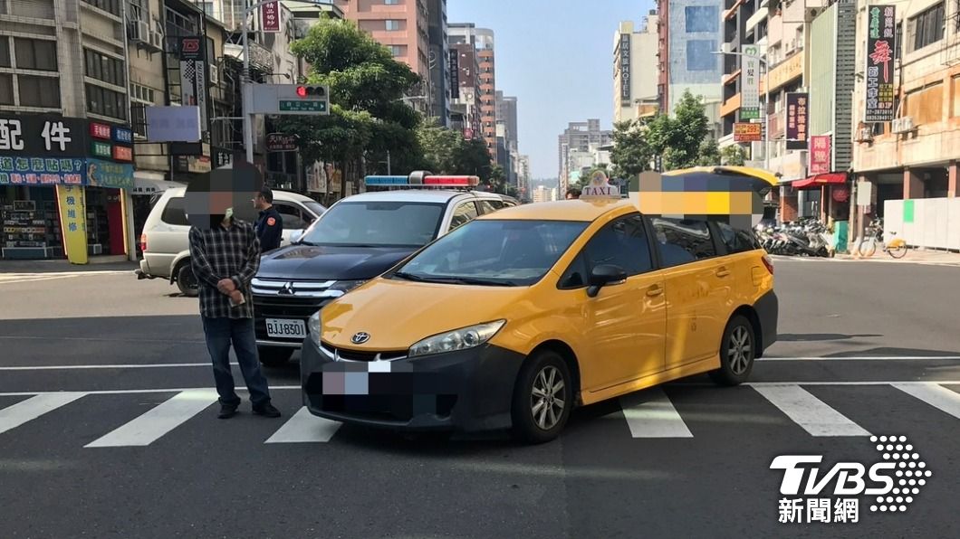 賴男經酒測後確認無酒駕之嫌,事後依違反道交條例開罰處新臺幣7200元以上36000元以下罰鍰。(圖/TVBS)