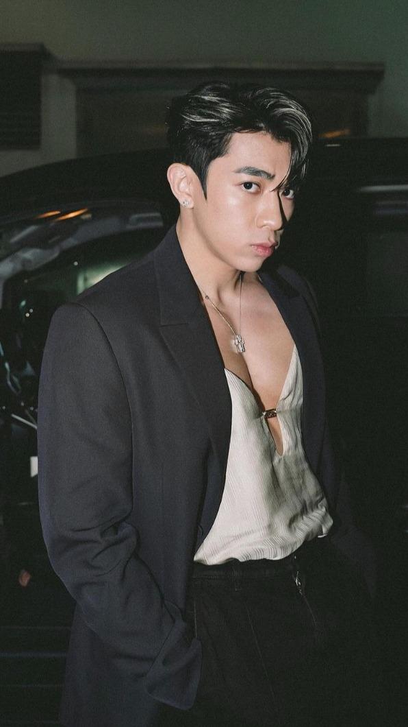 Tyson Yoshi健身多年，超壯胸肌羨煞眾人。（圖／翻攝自Tyson Yoshi IG）