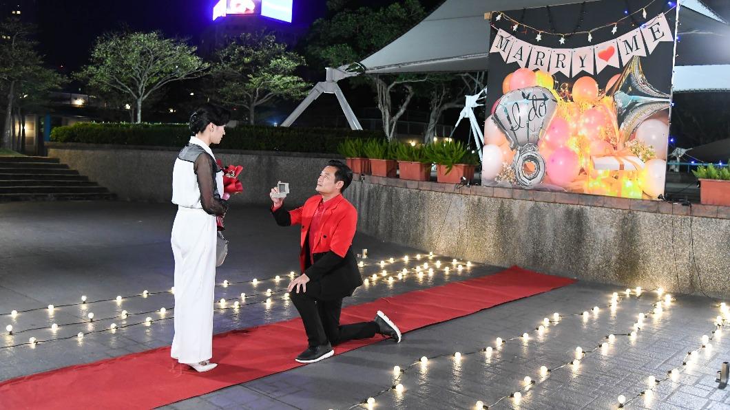 許鈞鈞在《天道》被林佑星求婚。(圖/三立提供)