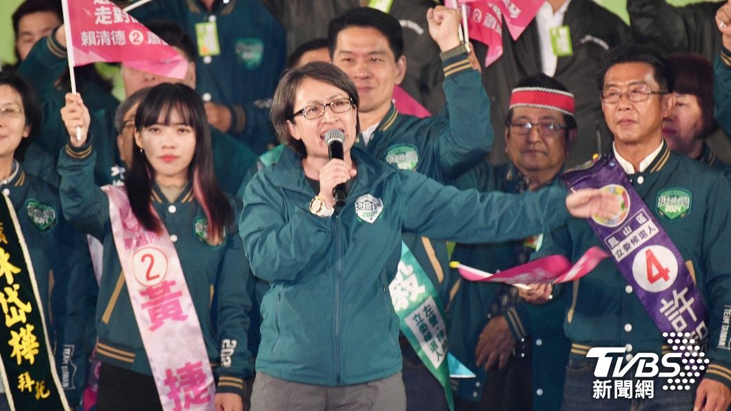 蕭美琴遭爆帶23瓶酒返台要求免查 民進黨譴責是「認知作戰」