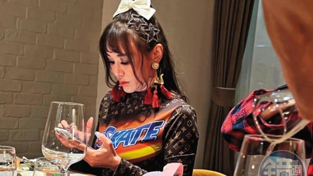 富商飯局潑婦罵街!帝寶名媛嗆前主播「做雞的」 刁難惡行全曝光
