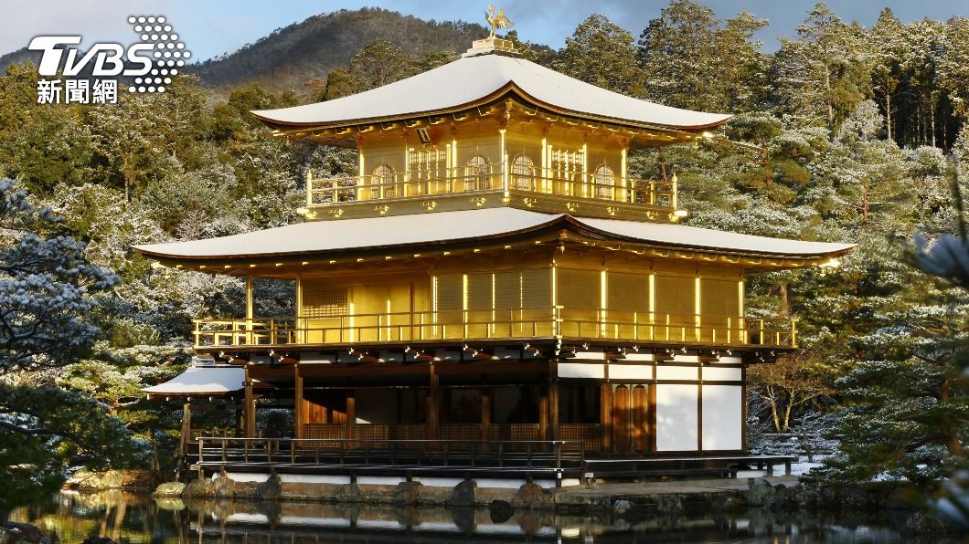 日本京都今迎來初雪 金閣寺終於「化妝了」比往年晚28天