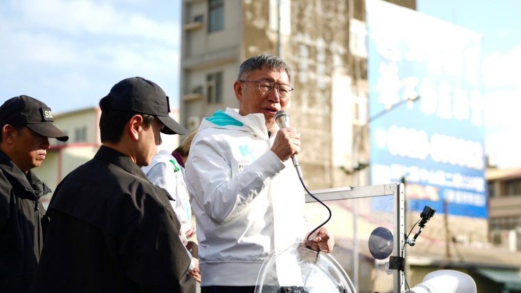 柯文哲下午至台南車掃。(圖/民眾黨提供)