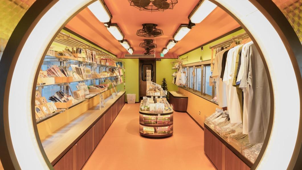 隔壁選物店是由「DR2700光華號」改建而成。(圖/優尼太太提供)