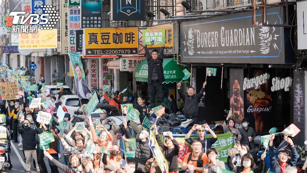 民眾相當熱情。(圖/賴清德競總提供)