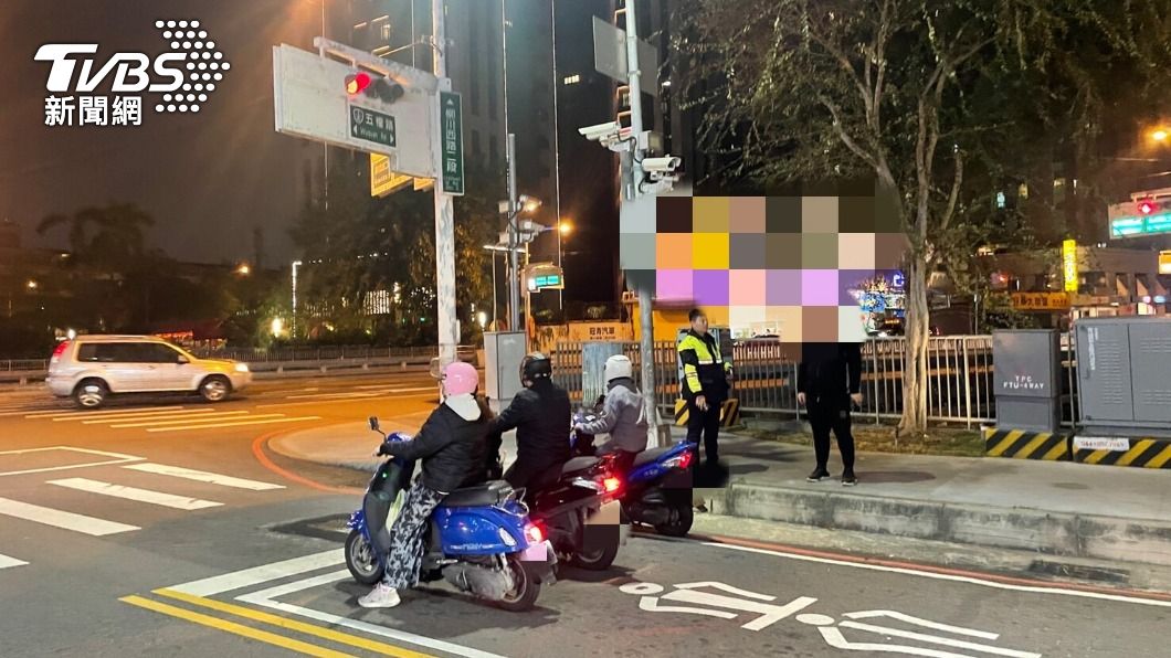 烏龍!車手騙600萬酬勞喬不攏 氣炸報警自稱買賓士被搶
