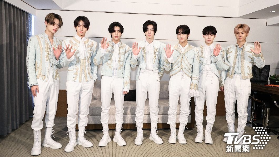 ENHYPEN成員左起為NI-KI、HEESEUNG、JAKE、SUNGHOON、JUNGWON、SUNOO、JAY。(圖/張哲鳴攝)