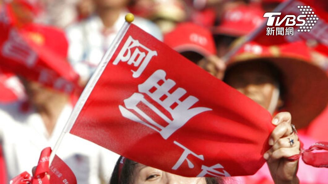 倒扁行動遍地開花。（圖／達志影像美聯社）