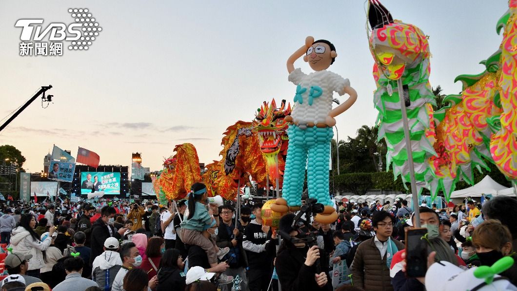民眾黨林昭印拍桌嗆「小草不上街」 陳琬惠急回:他太激動