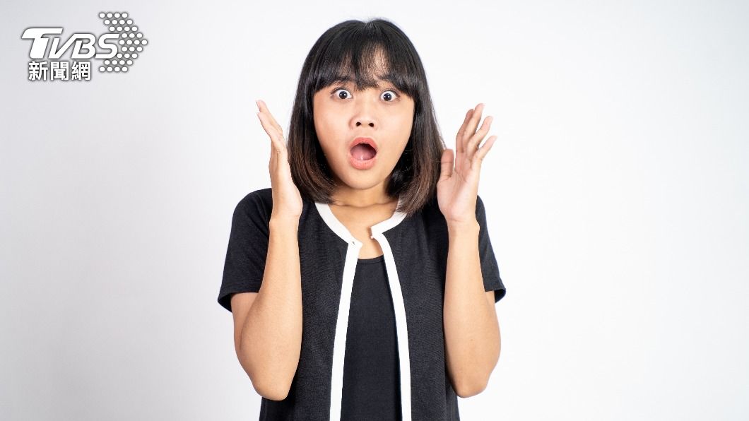 枕邊人回家就睡!她見好友「粗長尺寸」想撲倒:算出軌嗎?