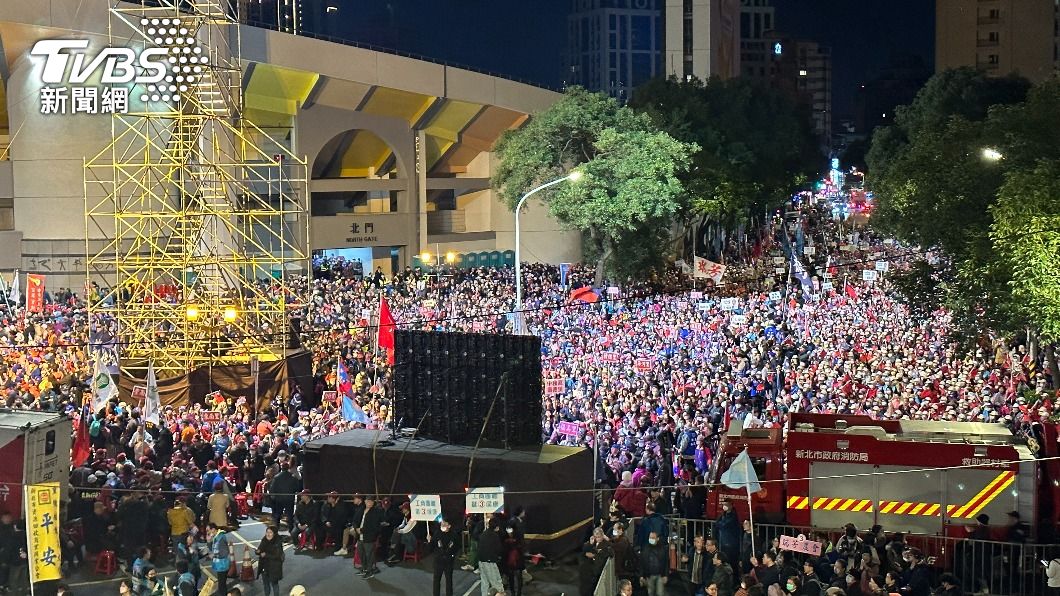 2024大選/塞爆了!侯友宜選前之夜湧20萬人 擠到一度「只出不進」