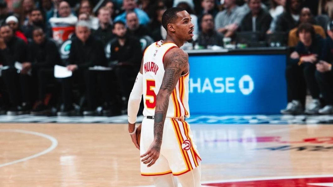 NBA/老鷹莫瑞爭奪戰!美媒曝湖人接觸中 選秀權成交易變數
