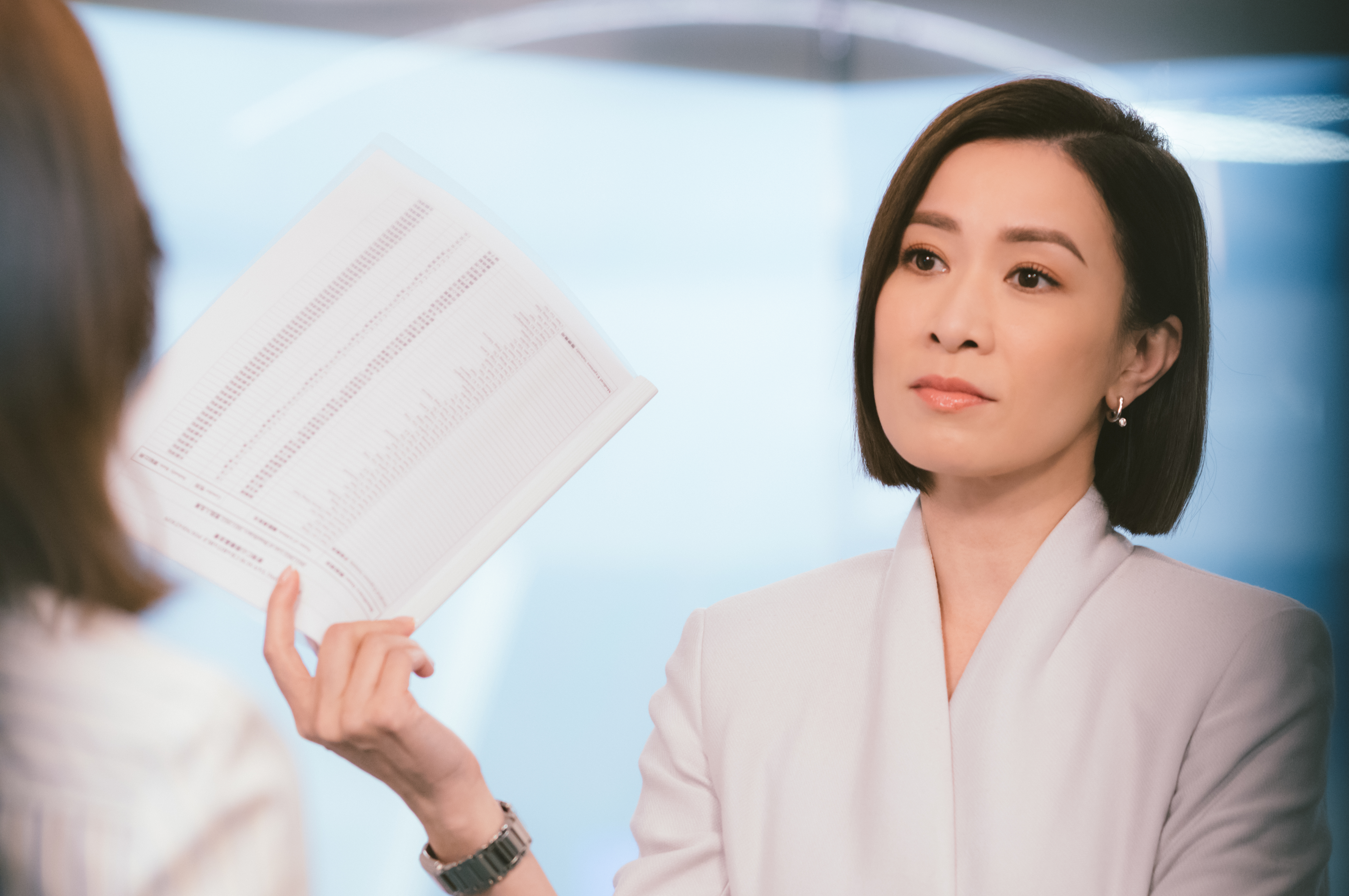 佘詩曼因演出《新聞女王》再創演藝事業巔峰。（圖／TVB提供）