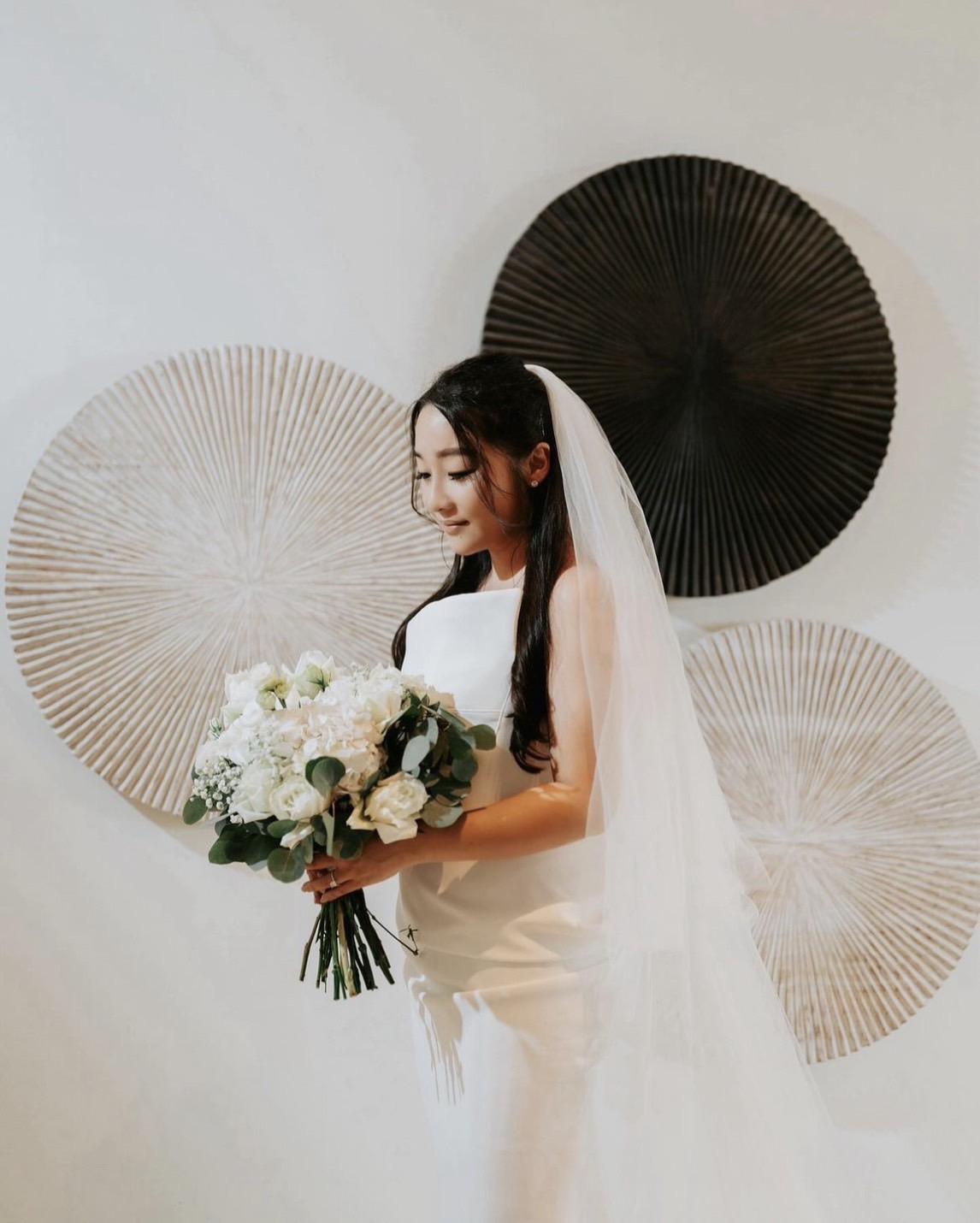 梁靜儀婚紗照。(圖/翻攝自梁靜儀IG)