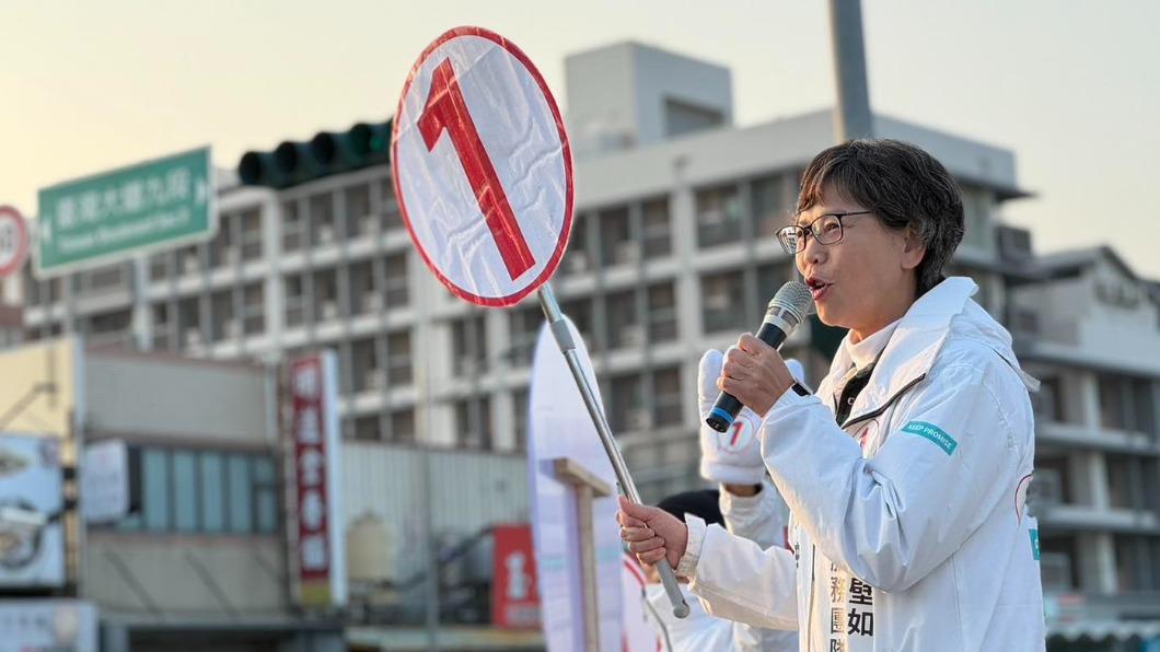 蔡壁如回應退群只是在選後整理群組,並無退黨之意。(圖/翻攝蔡壁如臉書)